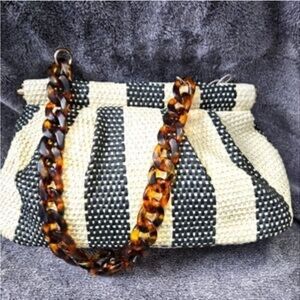 NWT -This A New Day tote is the perfect‎ addition to any nature-inspired outfit.